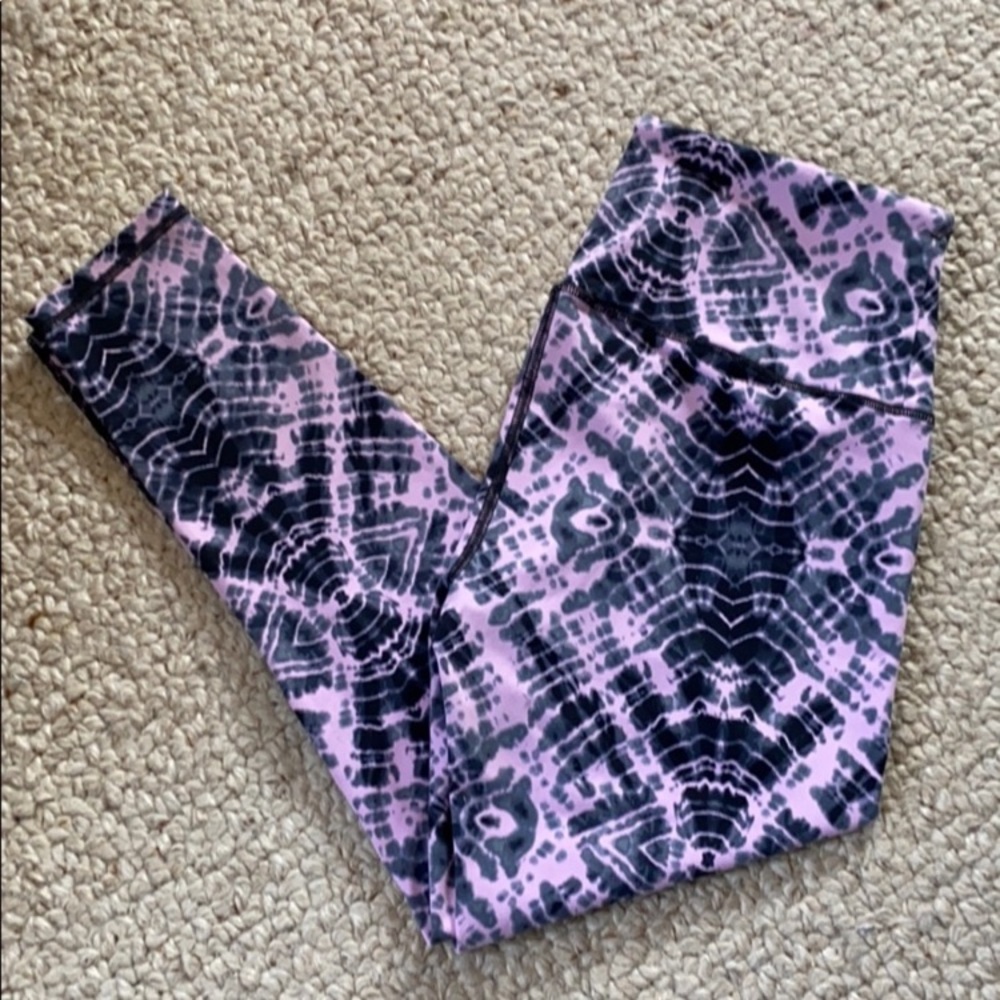 🆕 Victoria’s Secret Victoria Sport Knockout Tie Dye Leggings Sz Medium NWOT